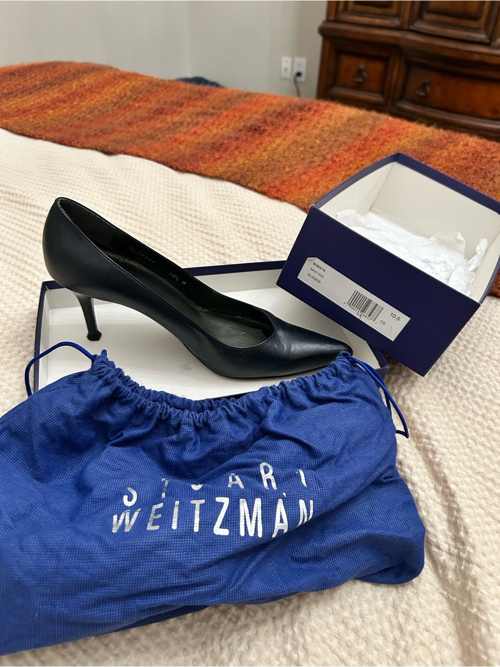 Stuart Weitzman Navy Kid Leather Pointed-Toe Pump